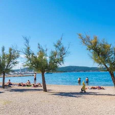 Ina * Biograd Na Moru