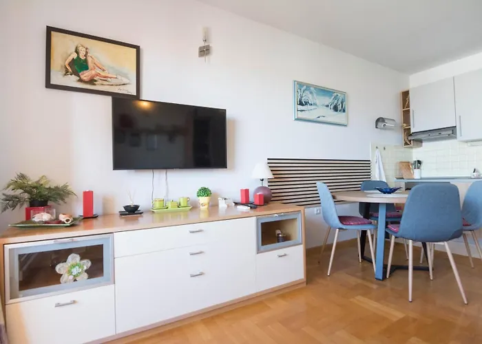 Ina Apartman