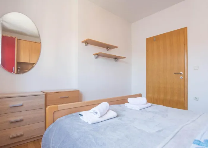 Apartman Ina Biograd Na Moru