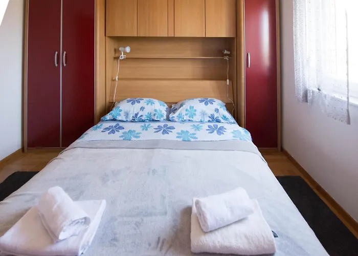 Ina Apartman *