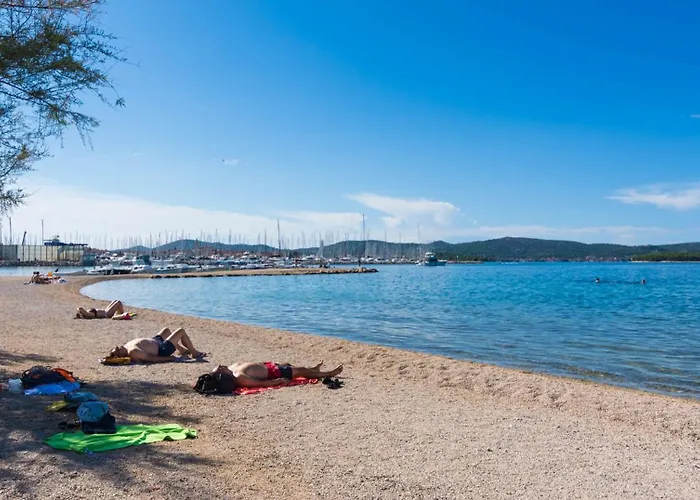 Ina Biograd Na Moru
